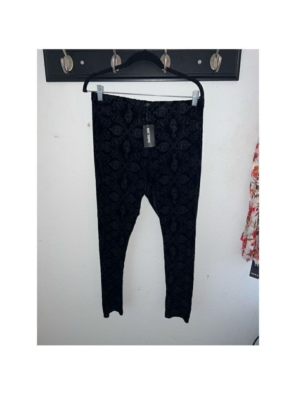 Harry Potter Dark Arts Velvet Leggings Plus Size 1 - Picture 5 of 5